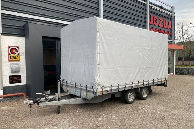 Saris plateauwagen met huif en oprijplaten 2017 (1)