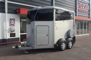 Ifor Williams HBX506 Silver zadelkamer (1)