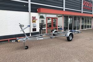 Kalf boottrailer Basic 1300 Sloep (1).JPG