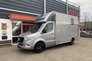 Sodiak Mercedes Sprinter 2-paards paardenwagen horsetruck (1)