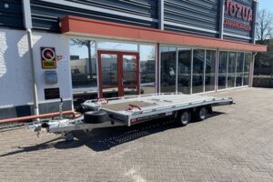 Autotransporter Brian James T Transporter verhuur 450x200 (1)